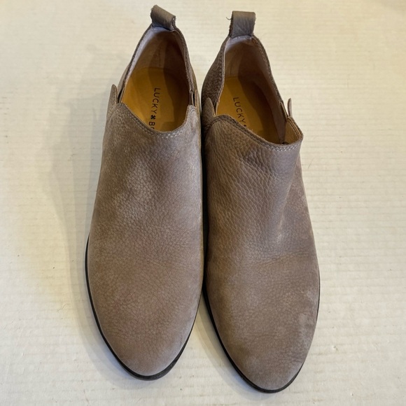 Lucky Brand Booties Size 9.5 Brown Taupe Suede Elastic Ankle Boot - Picture 2 of 15